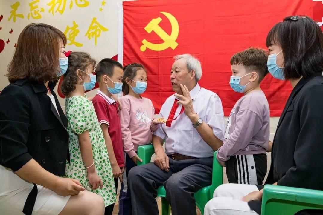 解救漂亮小姑娘